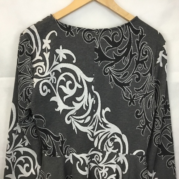 ECI New York Boho Peplum Knit Top Paisley Pattern. - Picture 7 of 9